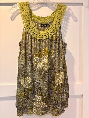 Apt. 9 Crochet Yoke Paisley Tank - Chartreuse & White (M)